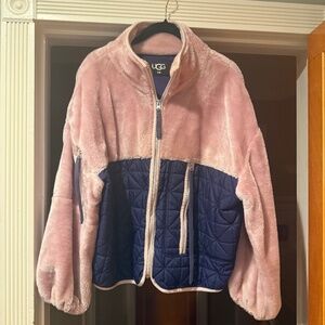 UGG Marlene Fitted Quilted Fleece Jacket in Pink / Purple Size small — COZY!!!